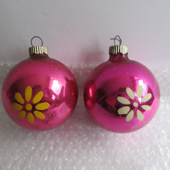 Shiny Brite Hand Painted Flowers 2" Glass Christmas Ornaments Set of 2 Vintage - Picture 2 of 7